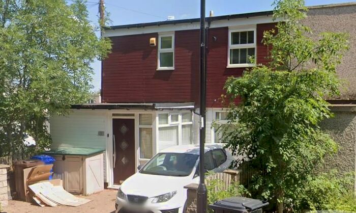 2 Bedroom Property To Rent In Croft Road, Sheffield, S12