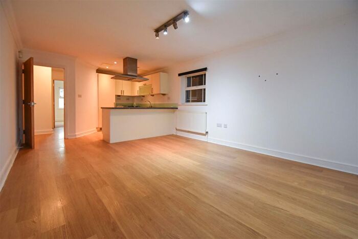 2 Bedroom Flat For Sale In Walter Mead Close, Ongar, CM5