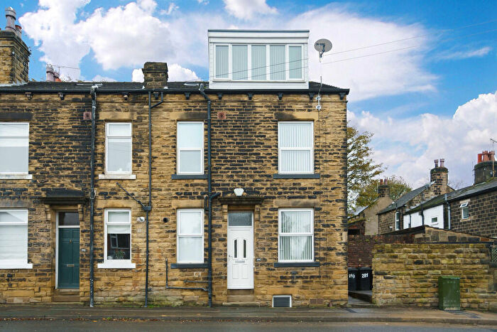 2 Bedroom End Of Terrace House For Sale In Broad Lane, Bramley, Leeds, LS13