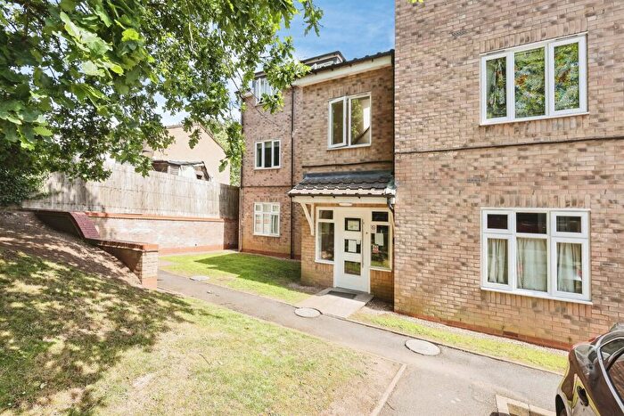 1 Bedroom Flat For Sale In Metchley Rise, Harborne, Birmingham, B17