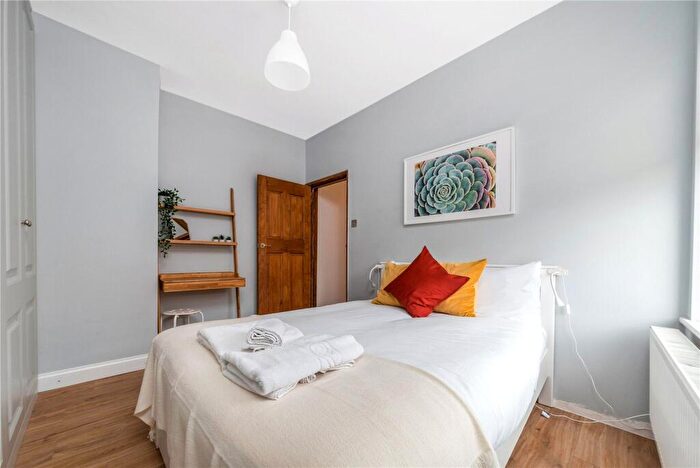 2 Bedroom Apartment To Rent In York Mansions, Browning Street, London, SE17