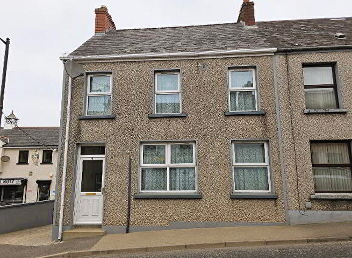 5 Bedroom Semi-Detached House For Sale In Lisnaragh Road, Strabane, BT82