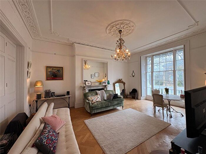 2 Bedroom Apartment To Rent In Oakfield Road, Clifton, Bristol, Somerset, BS8
