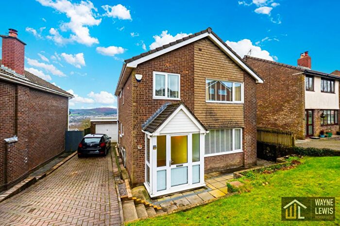 4 Bedroom Detached House For Sale In Pembroke Court, Caerphilly, CF83