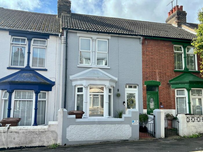 3 Bedroom Terraced House For Sale In Cavendish Ave, Gillingham, ME7