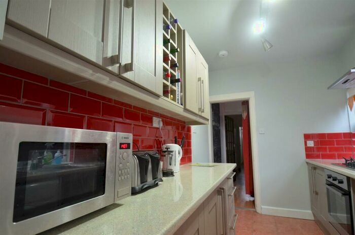 4 Bedroom Terraced House To Rent In Warwards Lane, Selly Oak, B29