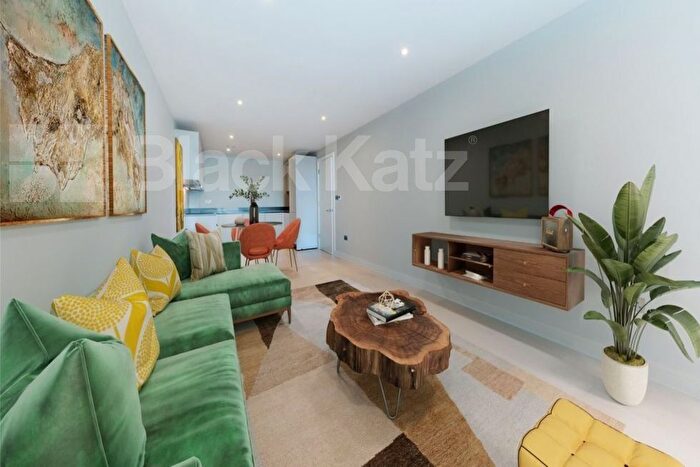 1 Bedroom Flat To Rent In Tottenham Lane, Crouch End, N8