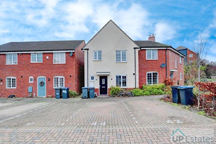 3 Bedroom Semi-Detached House To Rent In Sansome Drive, Hinckley, LE10