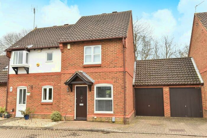 2 Bedroom Semi-Detached House To Rent In Ockley Court, Burpham, Guildford, GU4