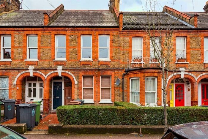 2 Bedroom Flat To Rent In Badlis Road, London, E17