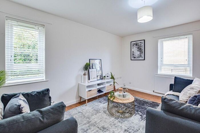 2 Bedroom Apartment To Rent In Kirk Beston Close, Leeds, West Yorkshire, LS11
