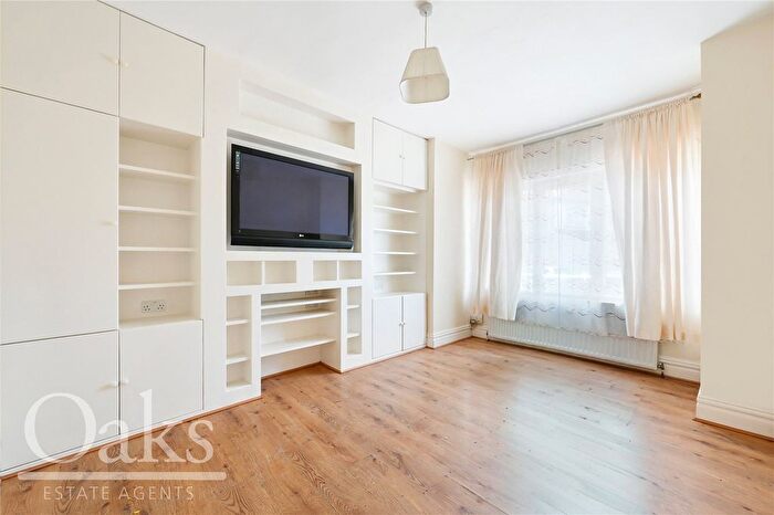 3 Bedroom End Of Terrace House For Sale In Beechwood Avenue, Thornton Heath, CR7