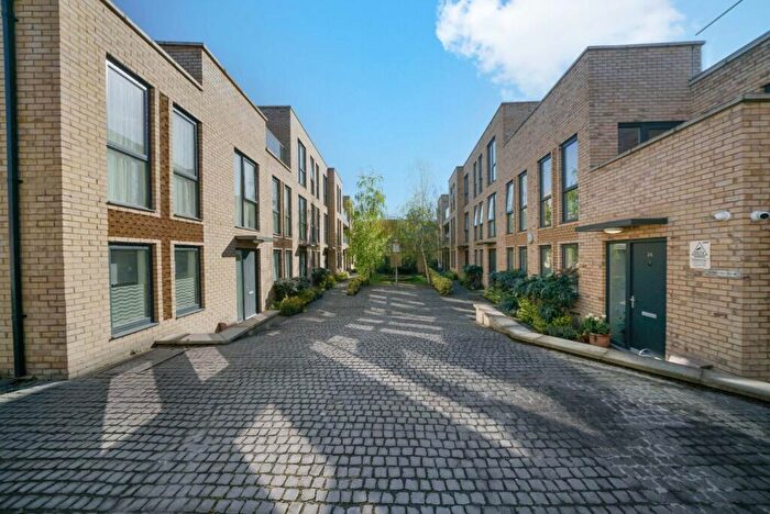 1 Bedroom Apartment For Sale In London, Greater London, E6