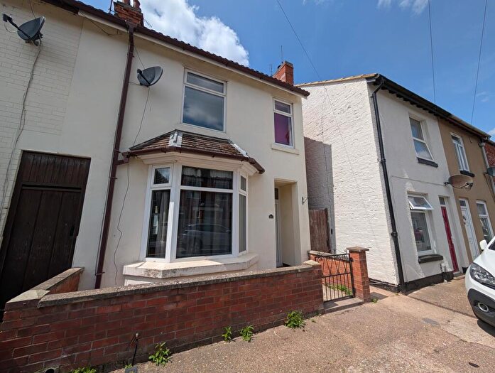 3 Bedroom Terraced House To Rent In Alexandra Street, Burton Latimer, NN15