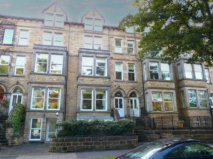 2 Bedroom Flat To Rent In Valley Drive, Harrogate HG2