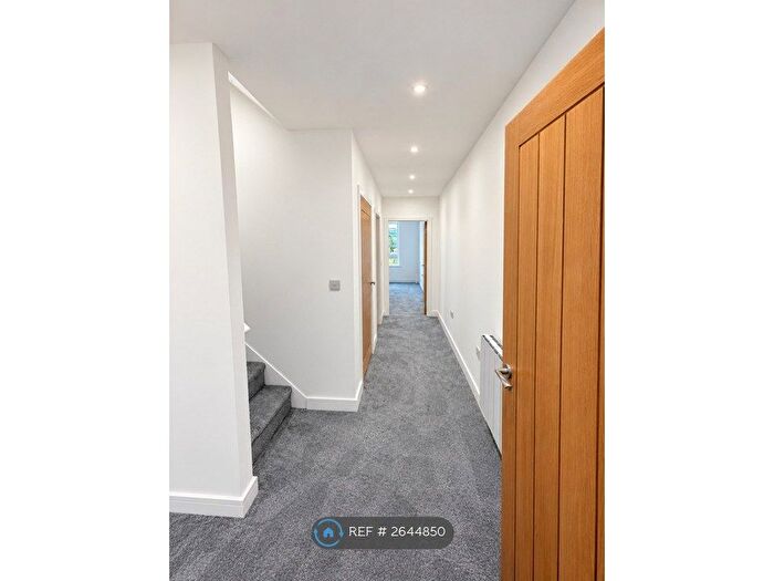 3 Bedroom Flat To Rent In Horninglow Street, Burton Upon Trent, DE14