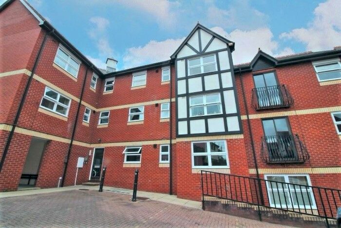 1 Bedroom Flat To Rent In Melbourne Court, Melbourne Street, Exeter, EX2