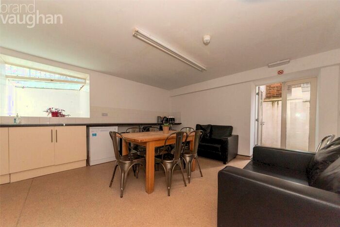 1 Bedroom Flat To Rent In Elm Grove, Brighton, East Sussex, BN2