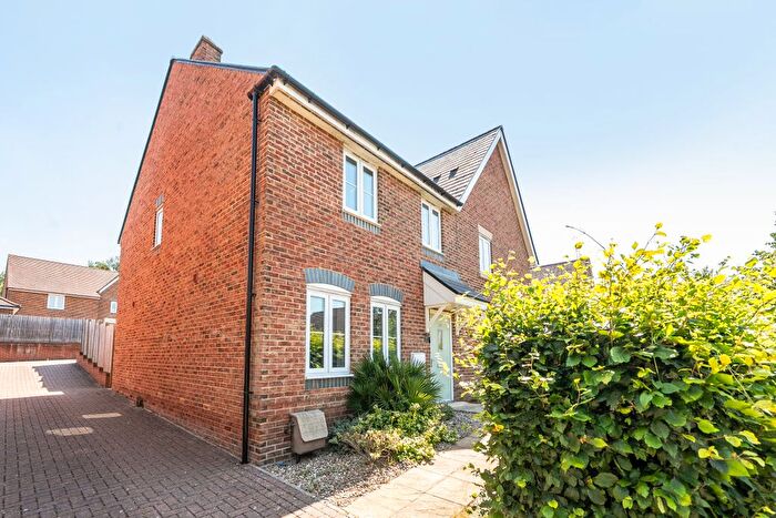 3 Bedroom Semi-detached House To Rent In Locksbridge Road, Picket Piece, Andover, SP11