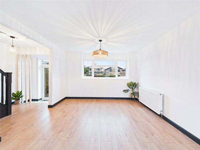 3 Bedroom Semi Detached House For Sale In Denleigh Close, Bristol, BS14