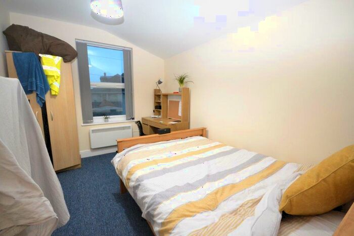 3 Bedroom House To Rent In Gloucester Rd, Bristol, BS7