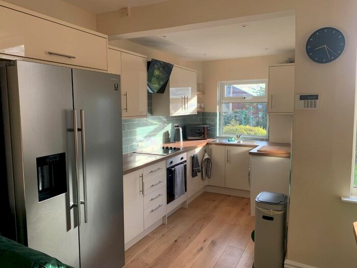 4 Bedroom Terraced House To Rent In Clemenston Road, Crookes, Sheffield, S10