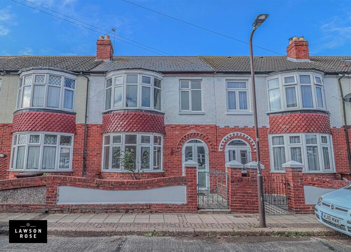 3 Bedroom Property To Rent In Wallisdean Avenue, Portsmouth, PO3