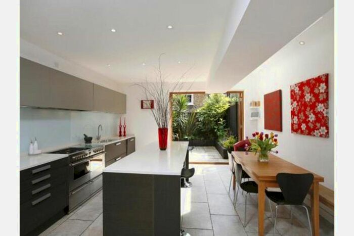 4 Bedroom Property To Rent In Netherford Road, London, SW4