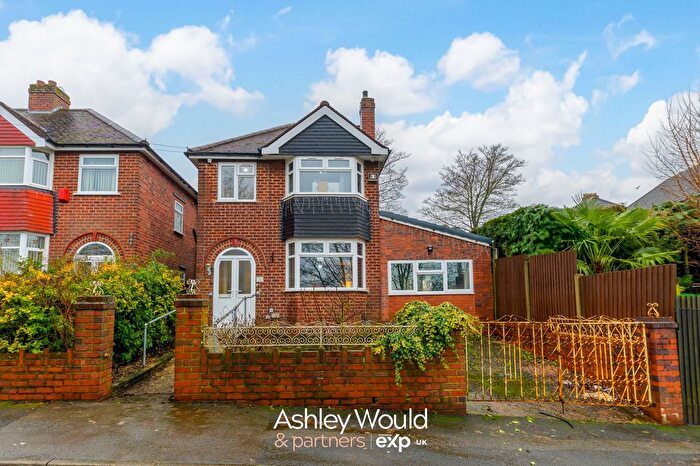 4 Bedroom Detached House For Sale In Freda Rise, Tividale, Oldbury, B69