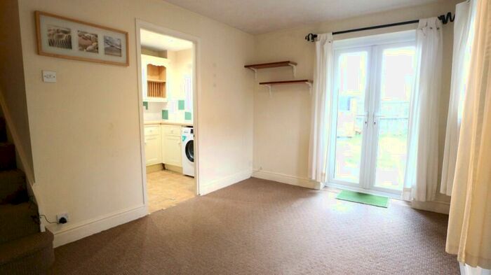 1 Bedroom End Of Terrace House To Rent In Spring Grove, Mitcham, Surrey, CR4
