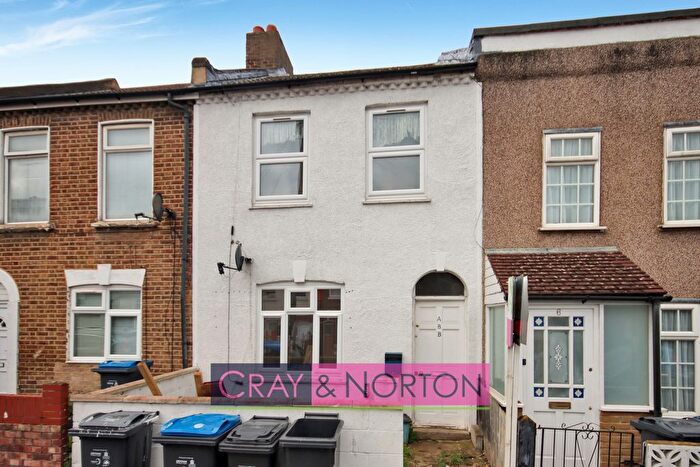 1 Bedroom Flat To Rent In Denmark Road, London, SE25