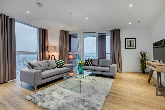 2 Bedroom Flat To Rent In Wandsworth Road, London, SW8