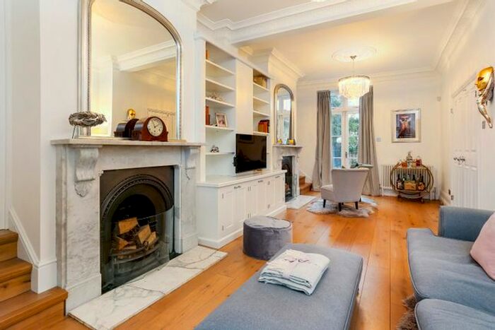 4 Bedroom Terraced House To Rent In Coborn Road, London, E3