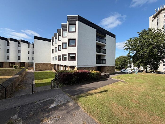 1 Bedroom Apartment To Rent In Avon House, Hamilton, ML3