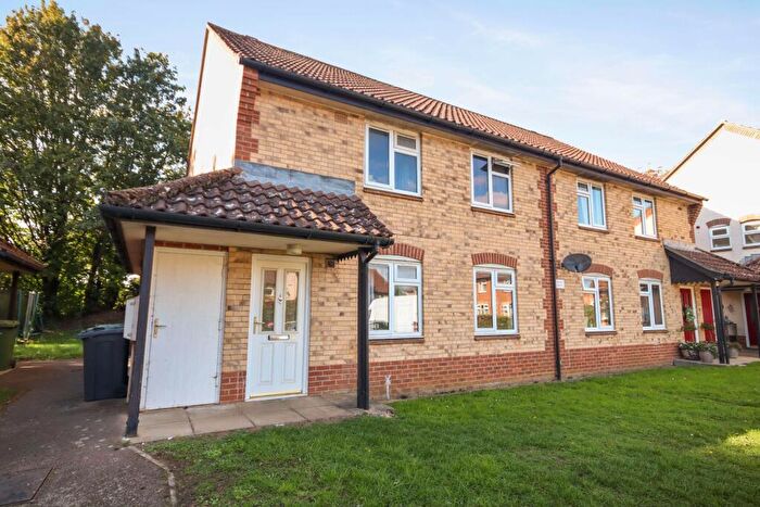 2 Bedroom Flat For Sale In Blake Court, Swaffham, Norfolk, PE37