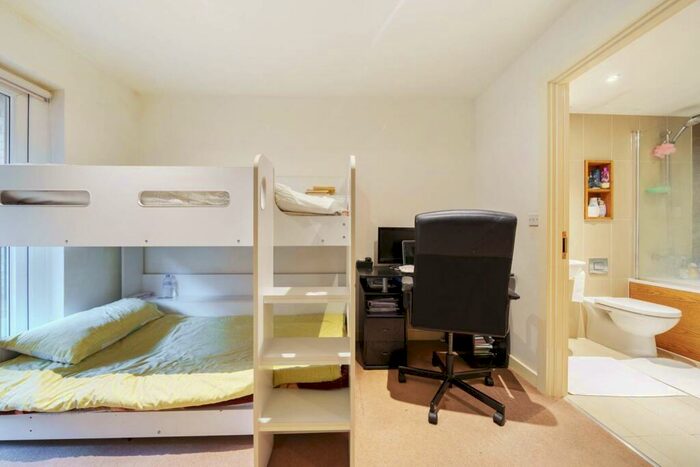 2 Bedroom Flat To Rent In Arthur Court, Stanmore, HA7