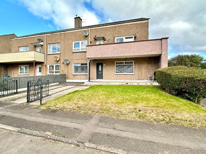 3 Bedroom Flat To Rent In Penilee Terrace, Penilee, Glasgow, G52