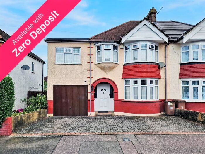 4 Bedroom Property To Rent In Wallace Road, Rochester, ME1