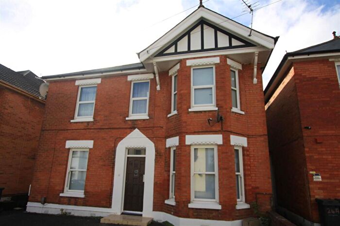 2 Bedroom Maisonette To Rent In Curzon Road, Bournemouth, BH1