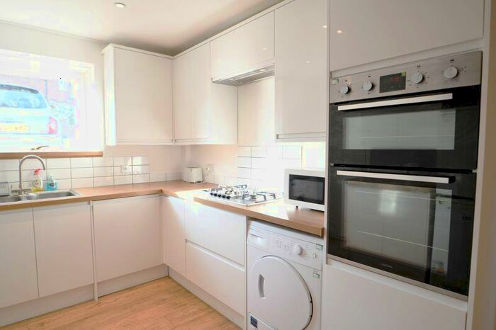 6 Bedroom Terraced House To Rent In Ingham Drive, Brighton, BN1