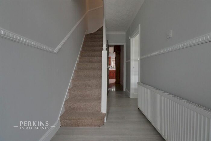 4 Bedroom Terraced House To Rent In Evelyn Grove, Southall, UB1