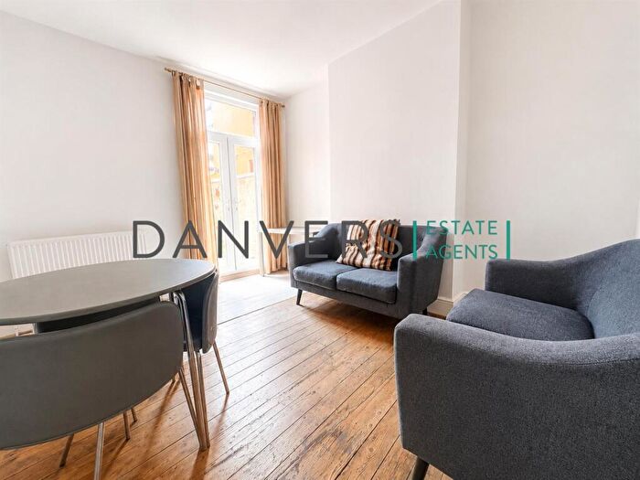 4 Bedroom Terraced House To Rent In Cambridge Street, Leicester, LE3