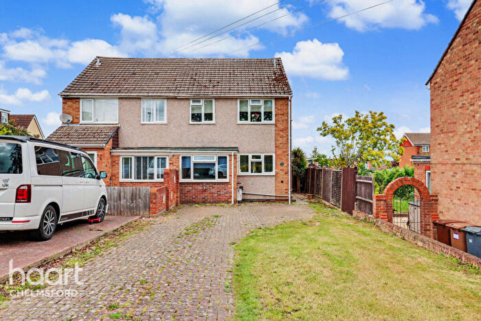 4 Bedroom Semi-Detached House For Sale In Lime Walk, Chelmsford, CM2