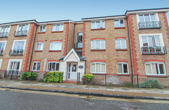 2 Bedroom Apartment To Rent In Canbury Park Road, Kingston Upon Thames, KT2