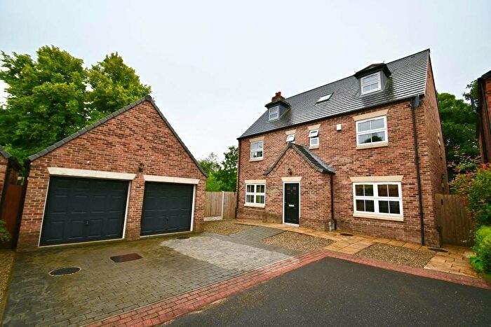 5 Bedroom Detached House To Rent In Lock Keepers View, Sprotbrough, Doncaster, DN5