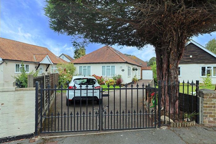 2 Bedroom Detached Bungalow For Sale In Bagley Close, West Drayton, UB7