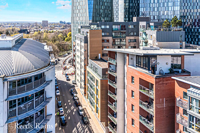 2 Bedroom Apartment For Sale In City Road East, Manchester, M15