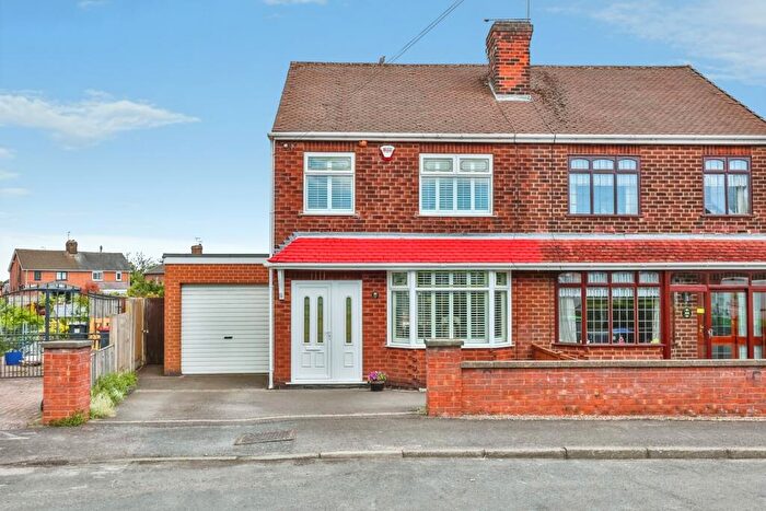 3 Bedroom Semi-Detached House For Sale In Brookfield Avenue, Hucknall, Nottingham, Nottinghamshire, NG15