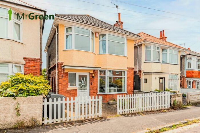 3 Bedroom Detached House To Rent In Portland Road, Bournemouth, BH9