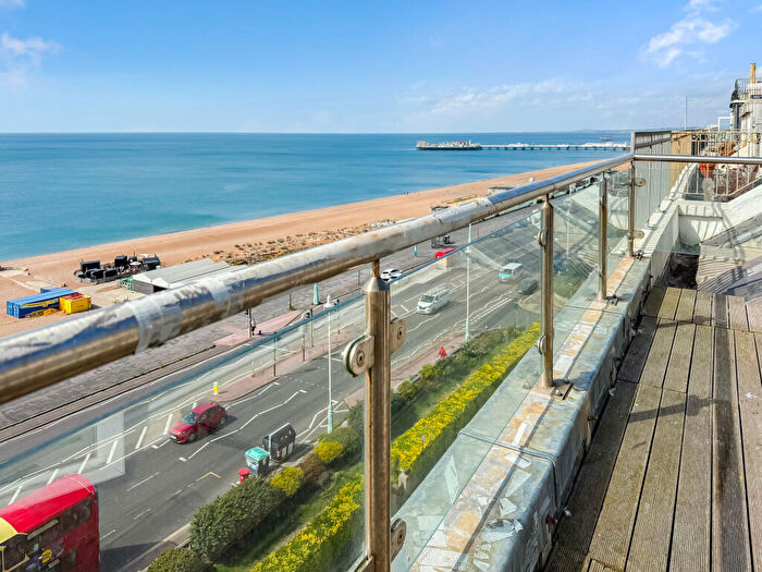 2 Bedroom Flat For Sale In Eastern Terrace, Brighton, BN2